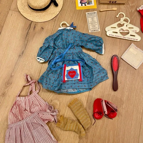 American Girl Kirsten Doll with Multiple outfits, accessories… - Picture 4 of 11